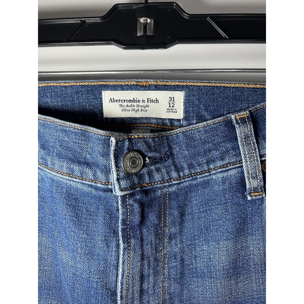 Women's Abercrombie & Fitch Ankle Straight Ultra High Rise Curve Jeans 31/12 NWT - Picture 4 of 8